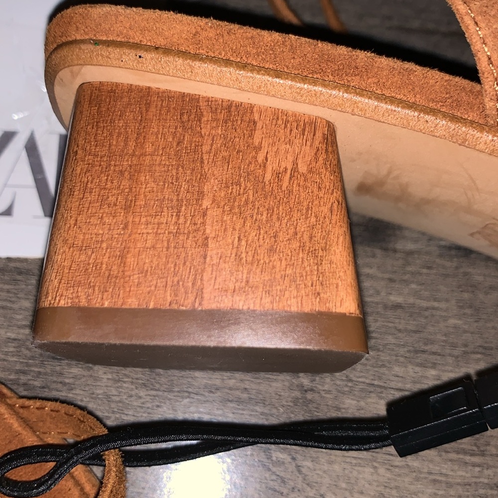 NWT ZARA BROWN SUEDE STRAPPY WOOD HEELED SANDAL - Picture 3 of 8